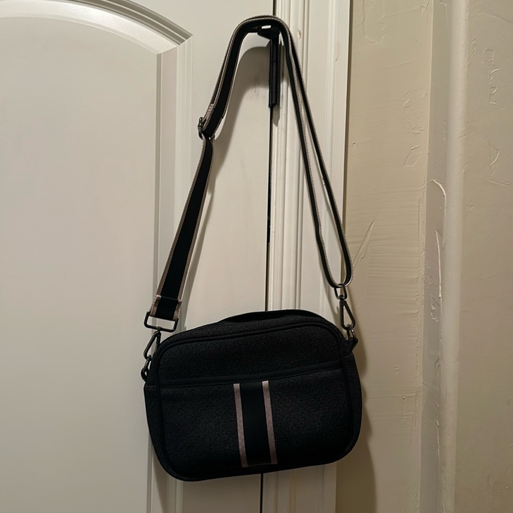 Haute Shore Neoprene Crossbody‎ Bag with 1 Strap